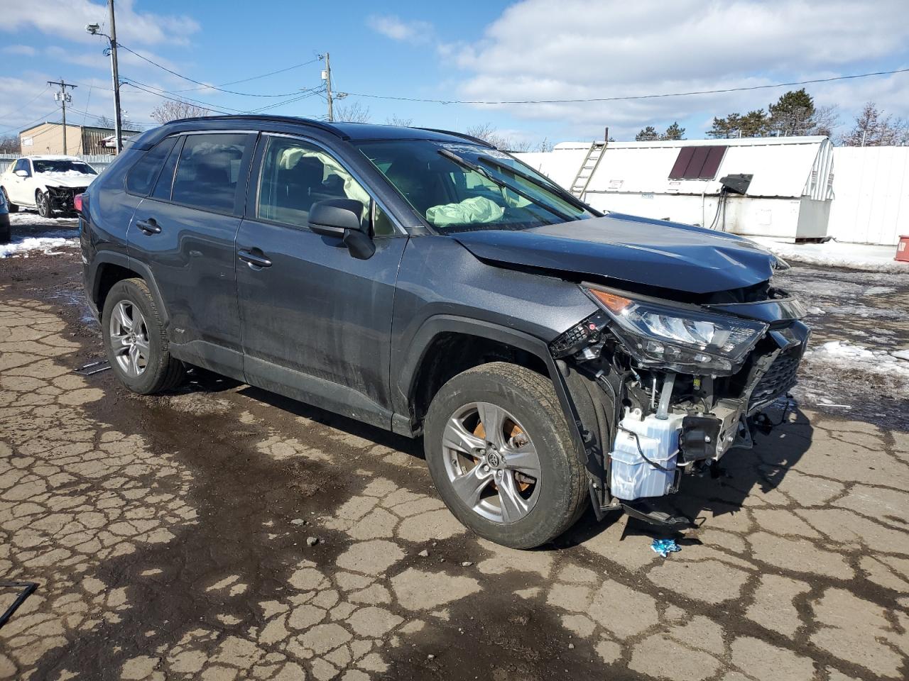2022 Toyota RAV 4 - Image 4