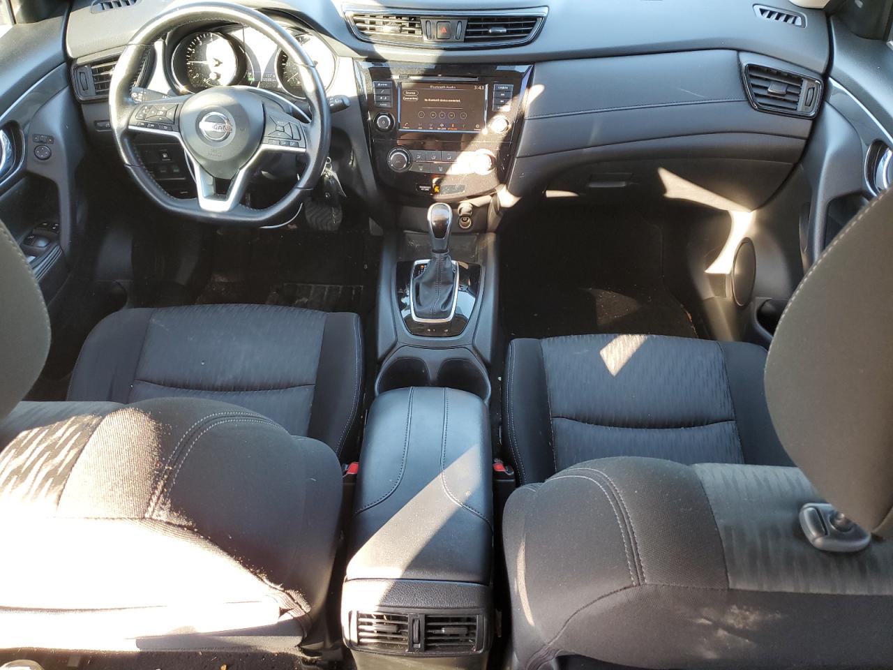 2020 Nissan Rogue - Image 8