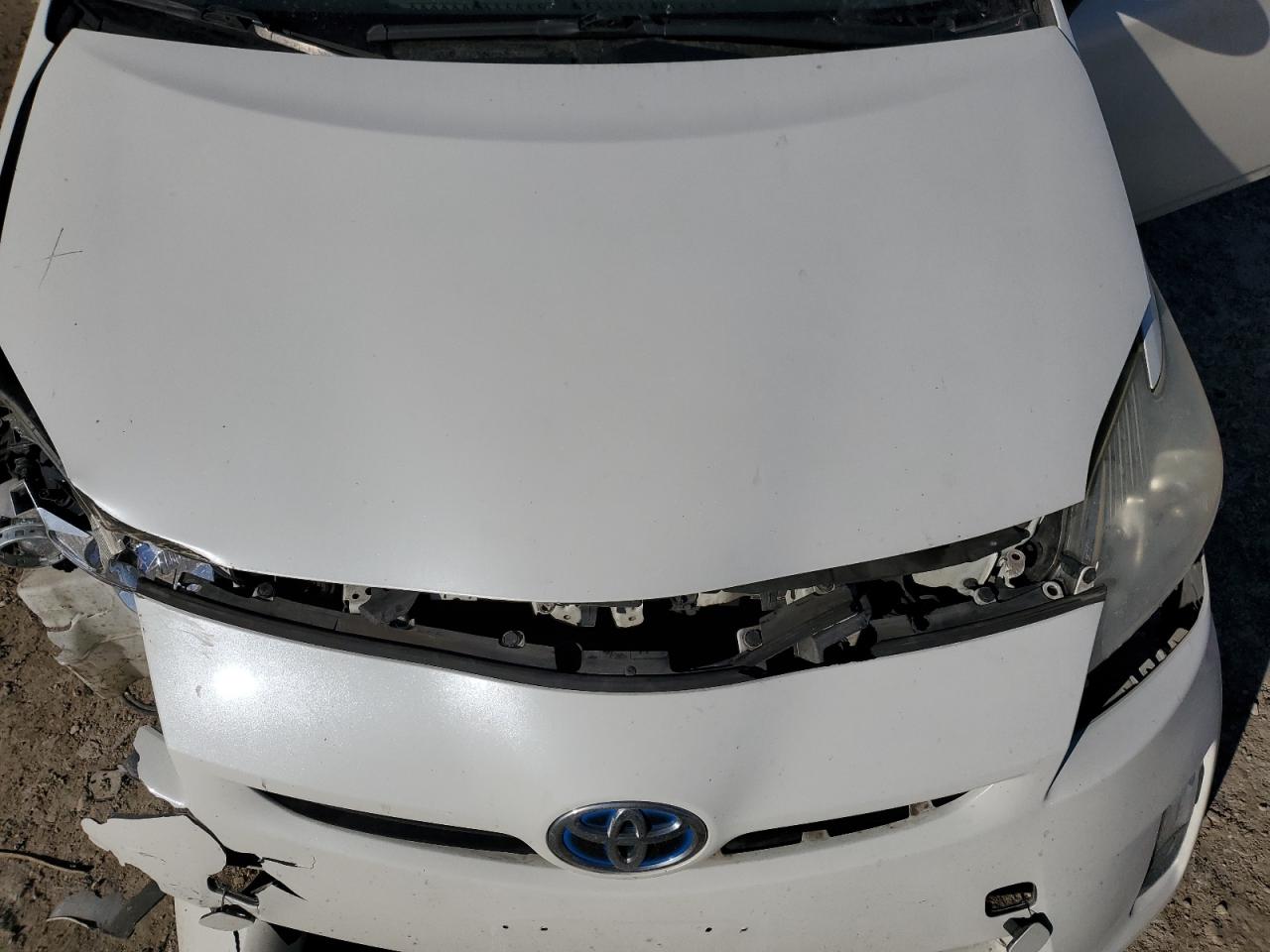 2010 Toyota Prius - Image 13