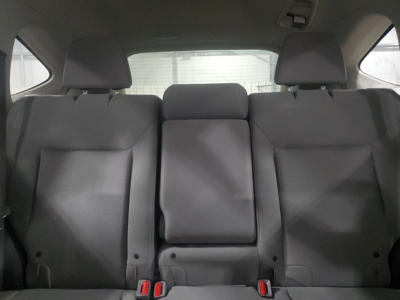 2015 Honda CR-V - Image 10