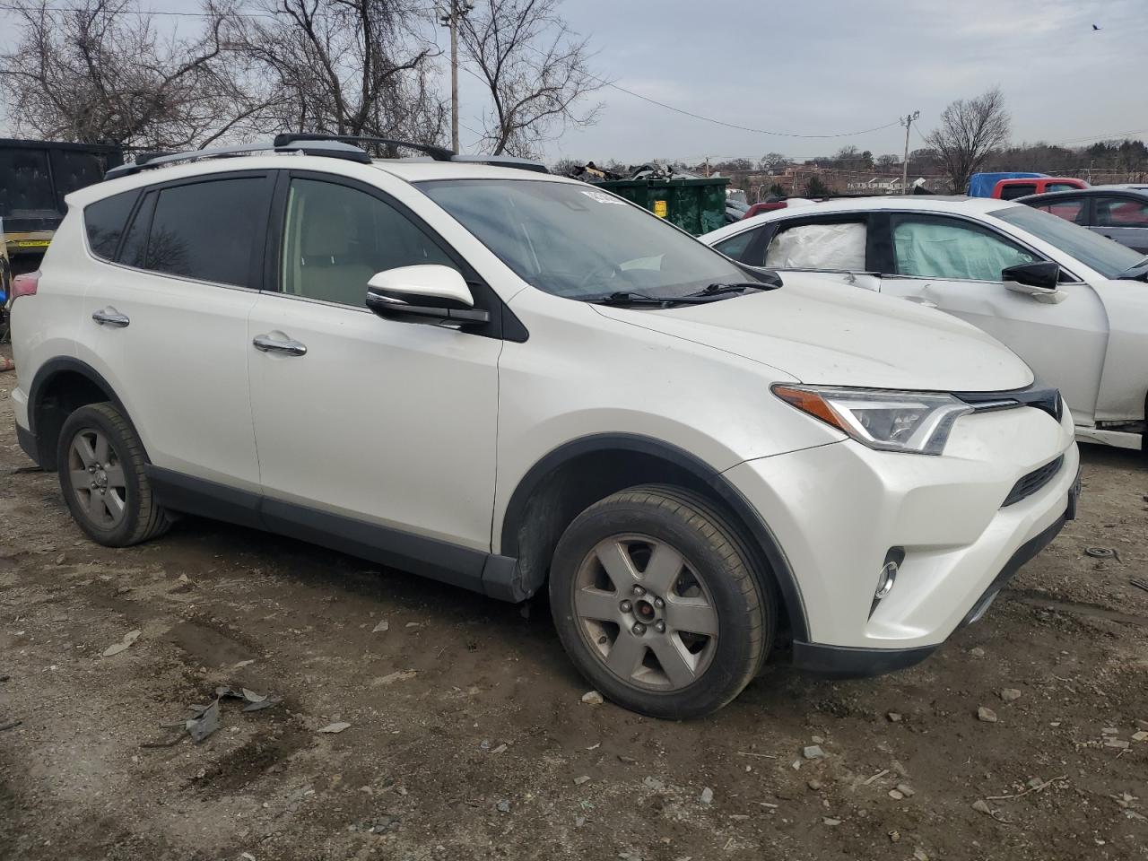 2018 Toyota RAV 4 - Image 4