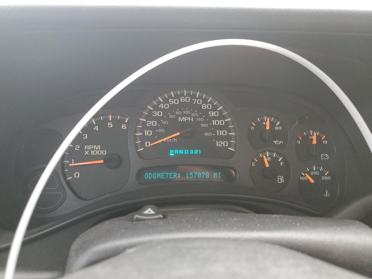2004 Chevrolet Avalanche - Image 9