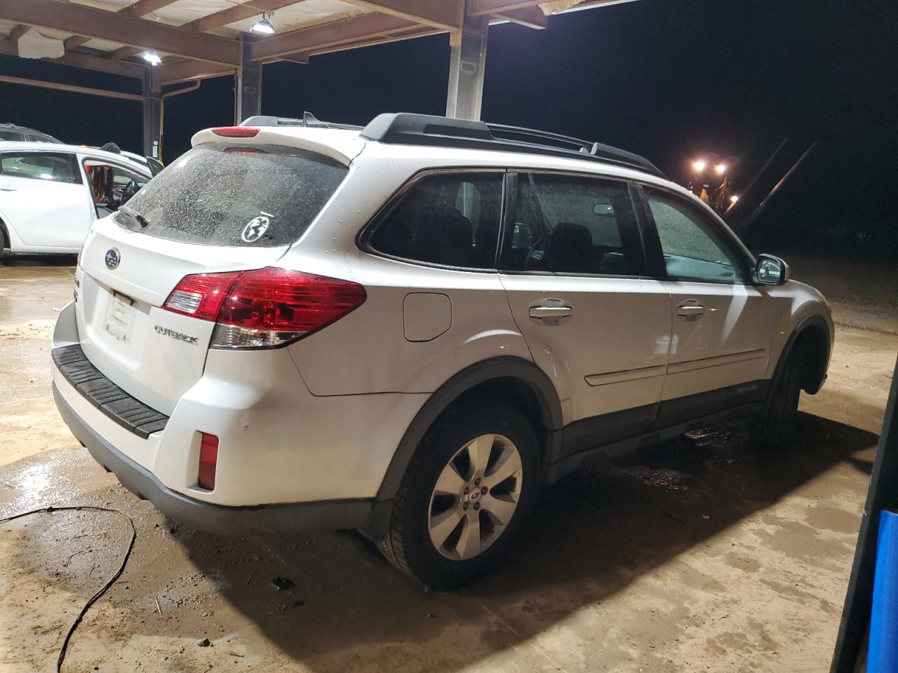 2012 Subaru Outback - Image 3