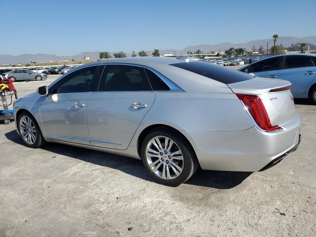 2019 Cadillac XTS - Image 2
