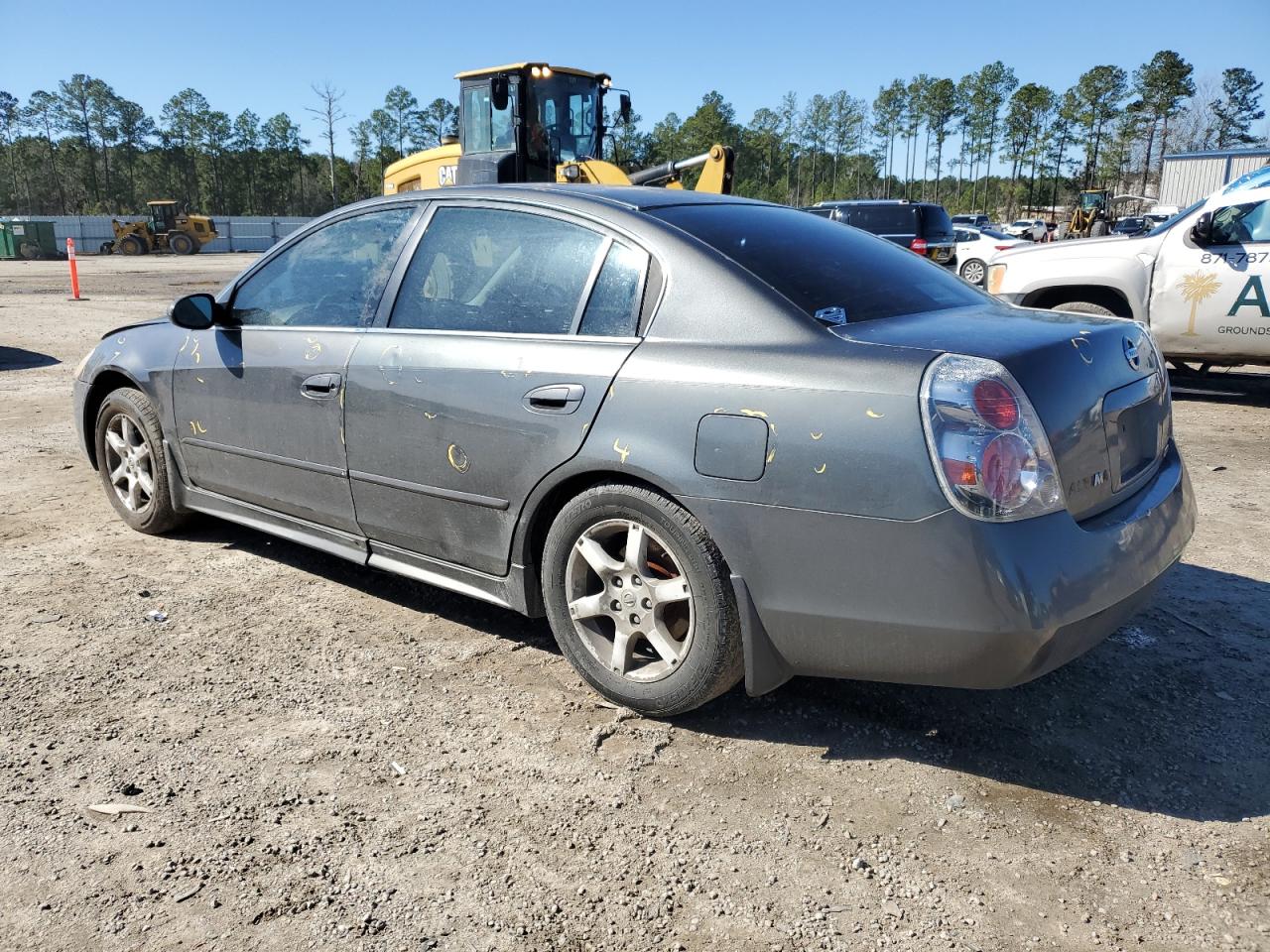 2005 Nissan Altima - Image 2