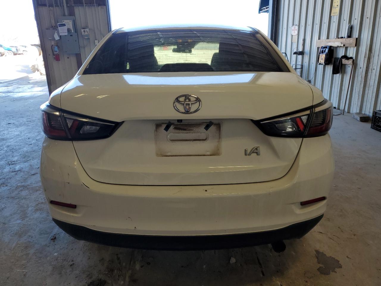 2017 Toyota Yaris - Image 6