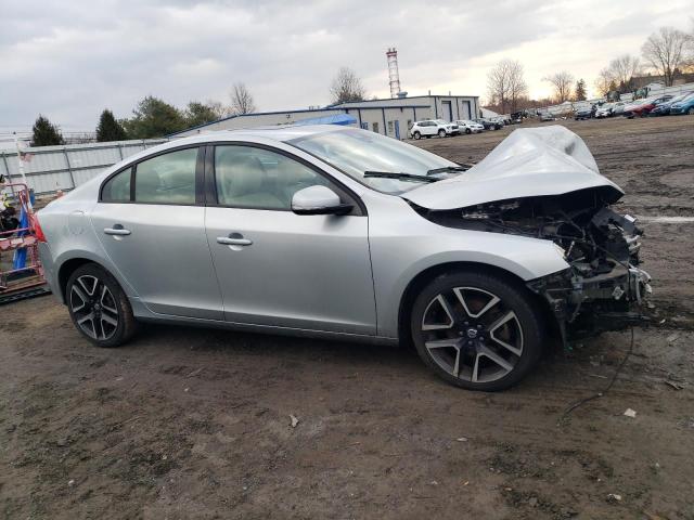  VOLVO S60 2018 Silver