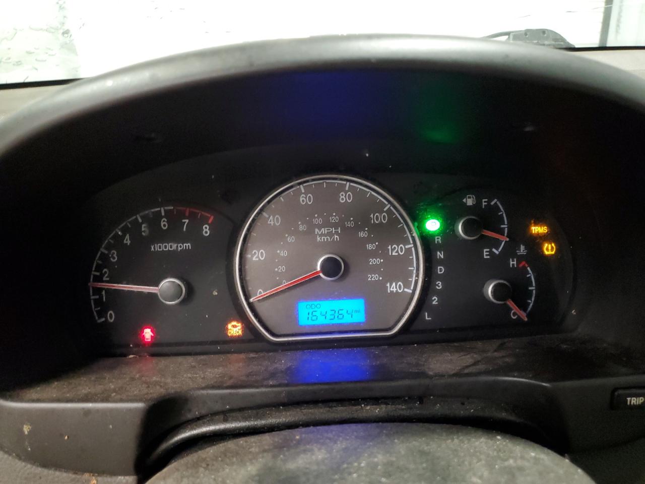 2008 Hyundai Elantra - Image 9