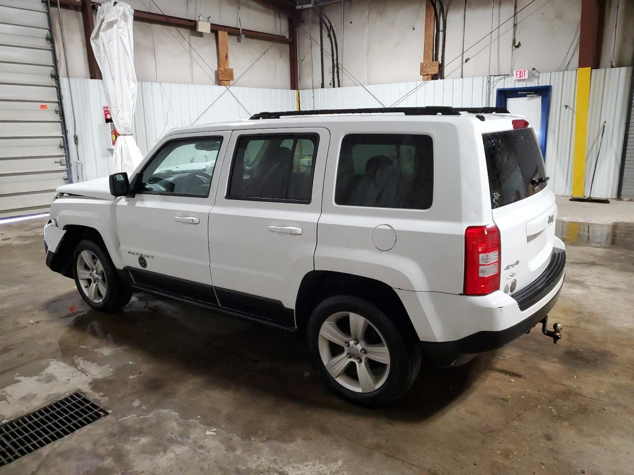 2012 Jeep Liberty (Patriot) - Image 2