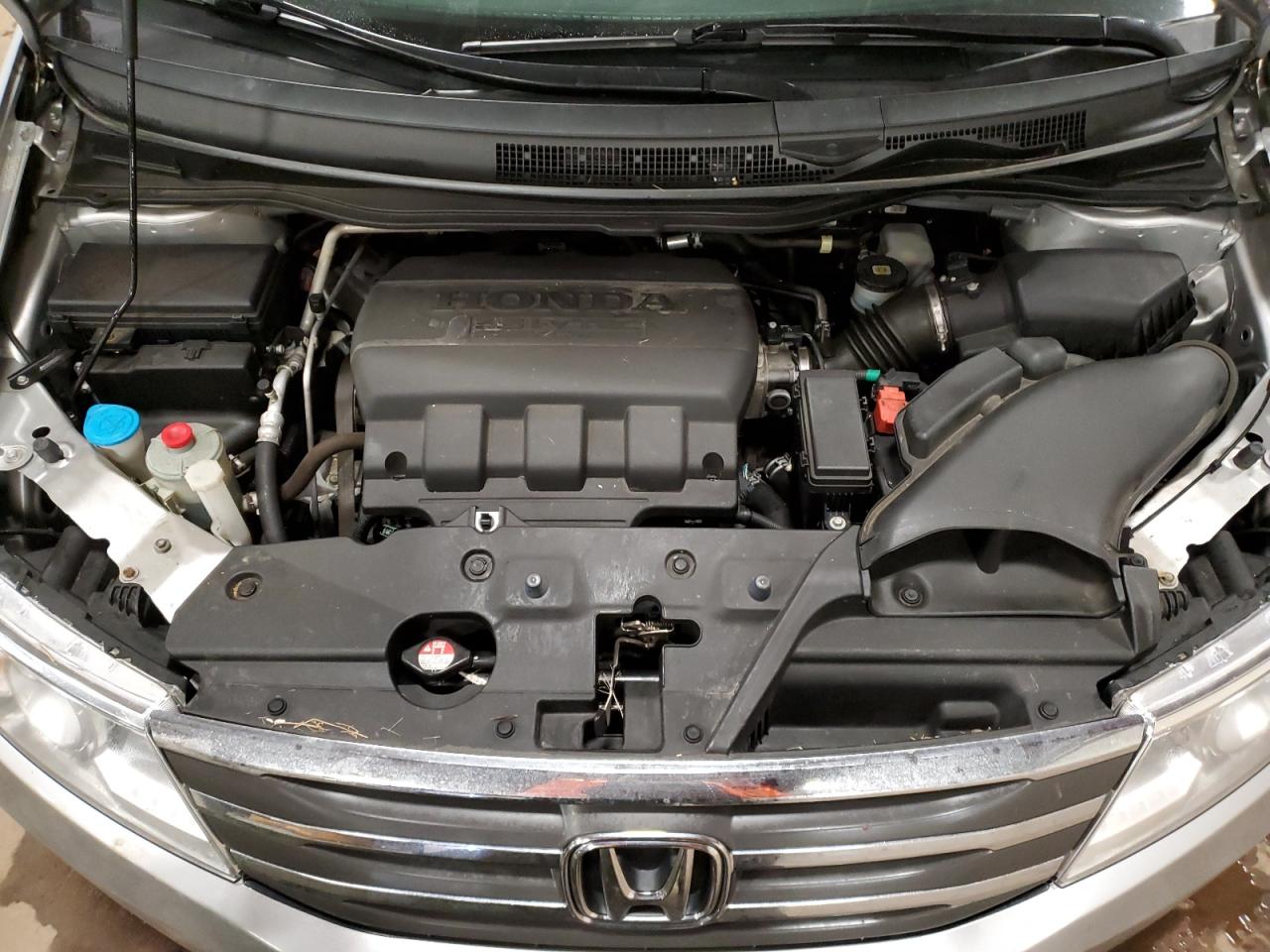 2012 Honda Odyssey - Image 13