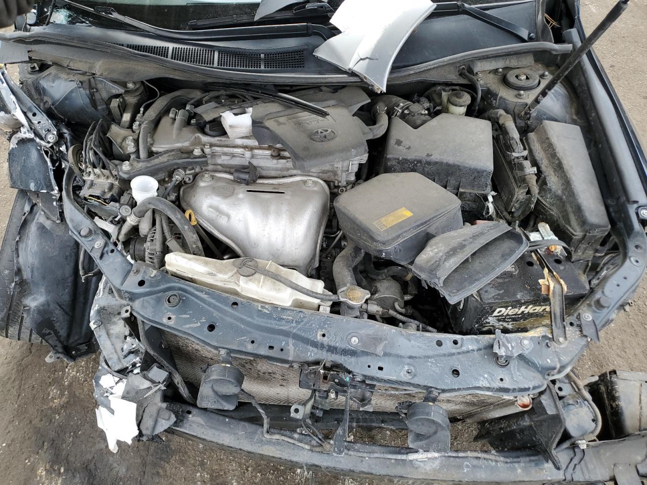 2015 Toyota Camry - Image 11
