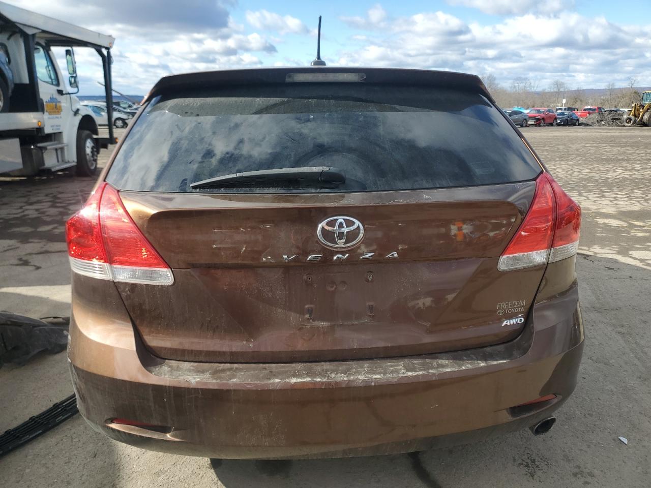 2011 Toyota Venza - Image 6