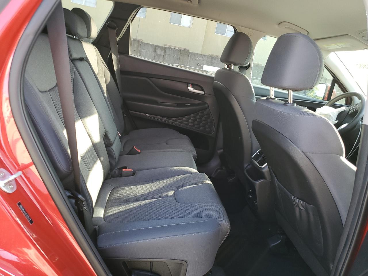 2020 Hyundai Santa Fe - Image 11