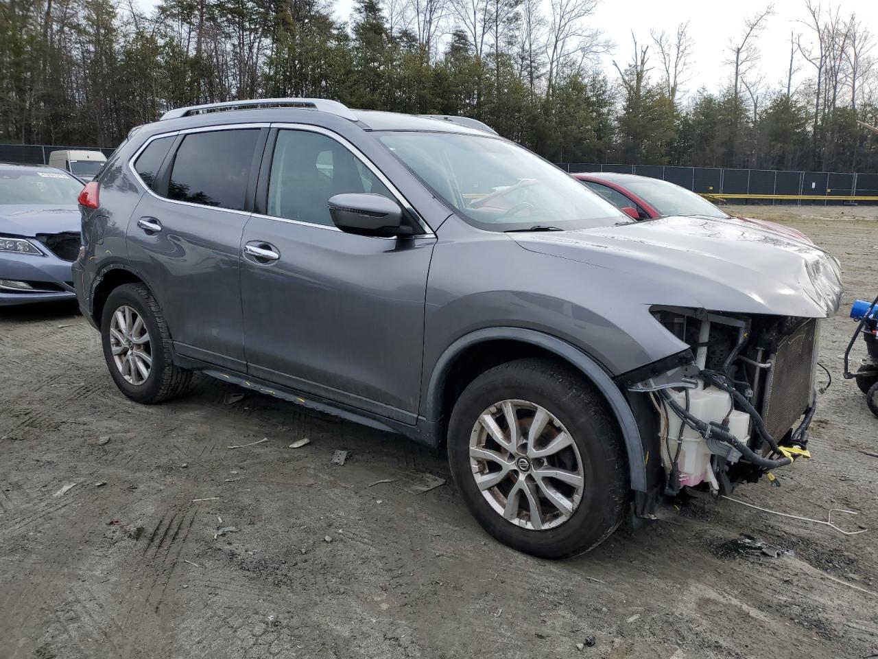 KNMAT2MV7HP614642 NISSAN ROGUE 2017