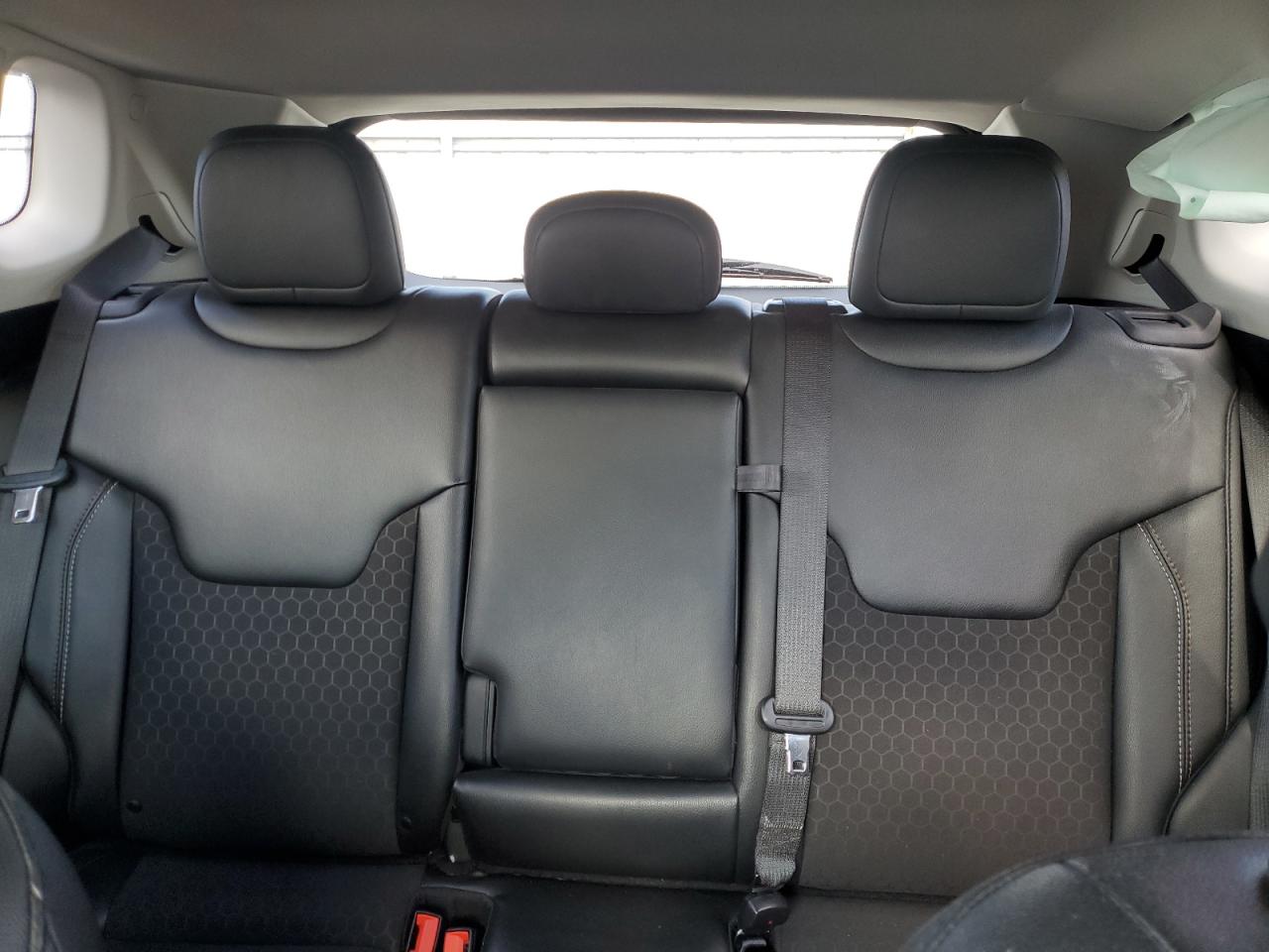 2020 Jeep Compass - Image 10