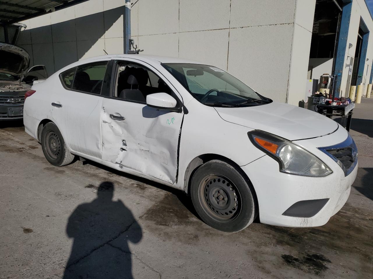 2017 Nissan Versa - Image 4