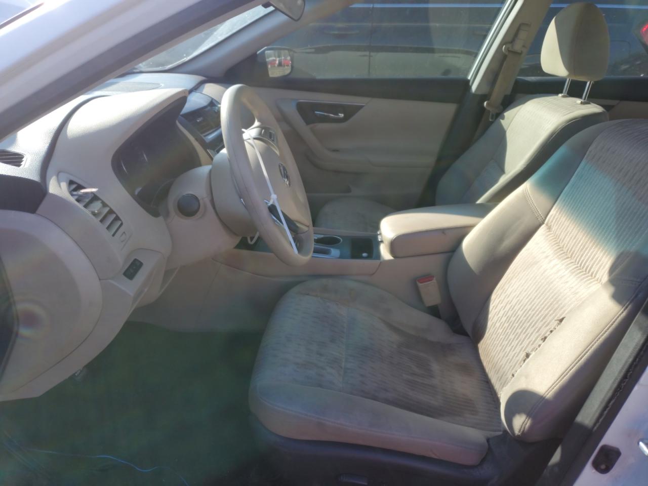 2017 Nissan Altima - Image 7