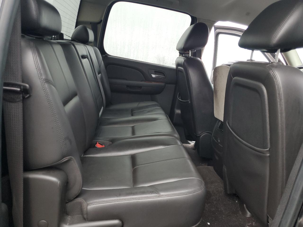 2010 Chevrolet Silverado - Image 11