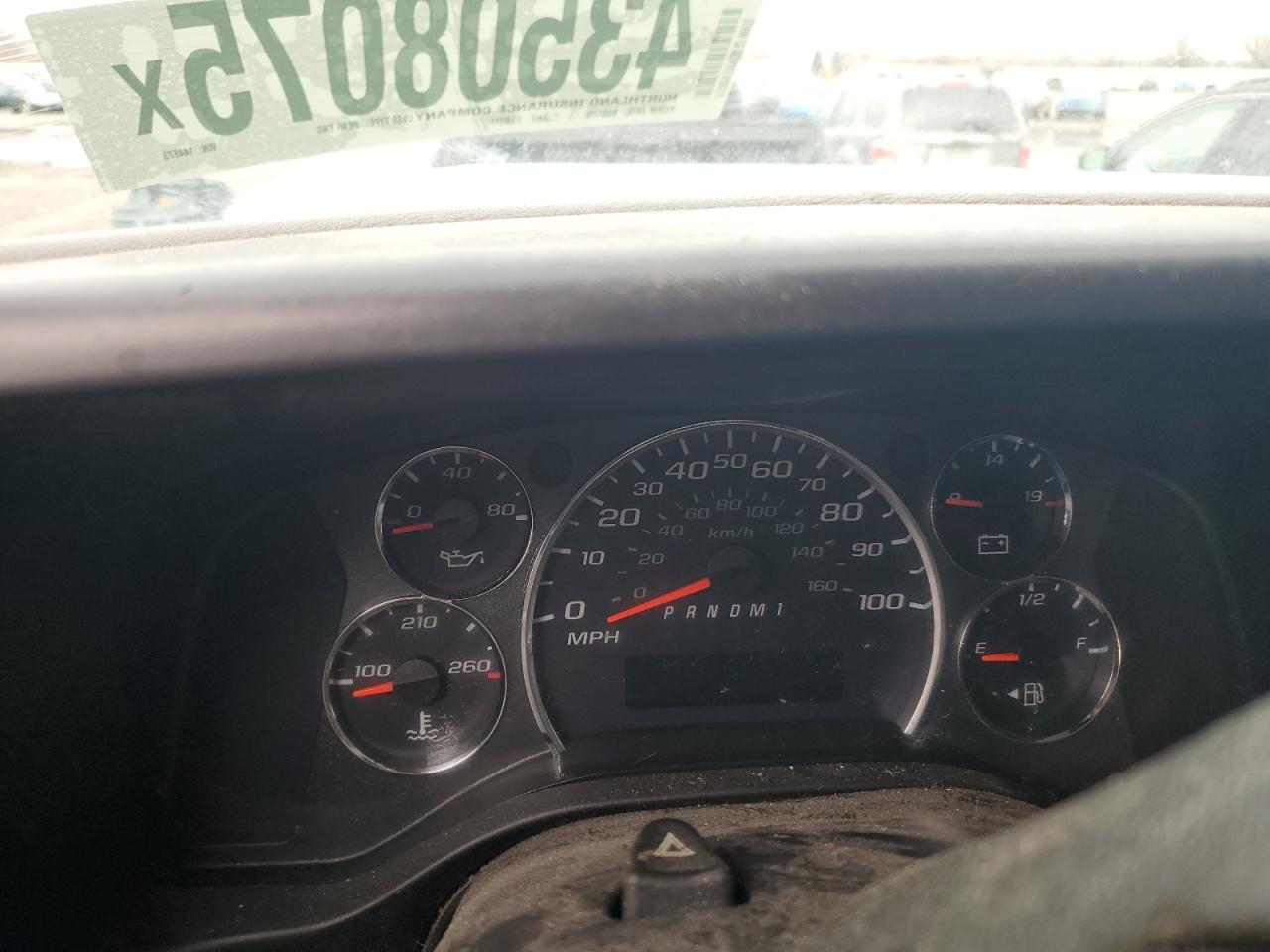 2011 Chevrolet Express - Image 9