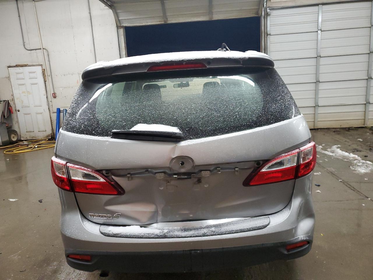 2012 Mazda 5 - Image 6