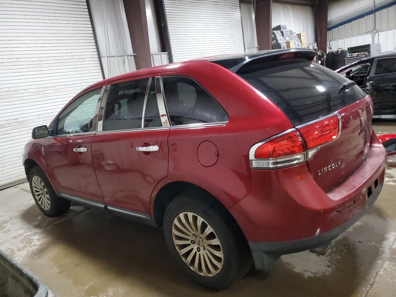 2013 Lincoln MKX - Image 2