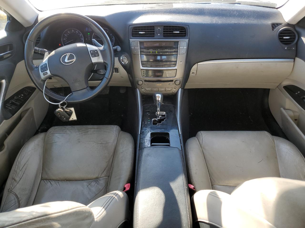 2011 Lexus IS - Image 8