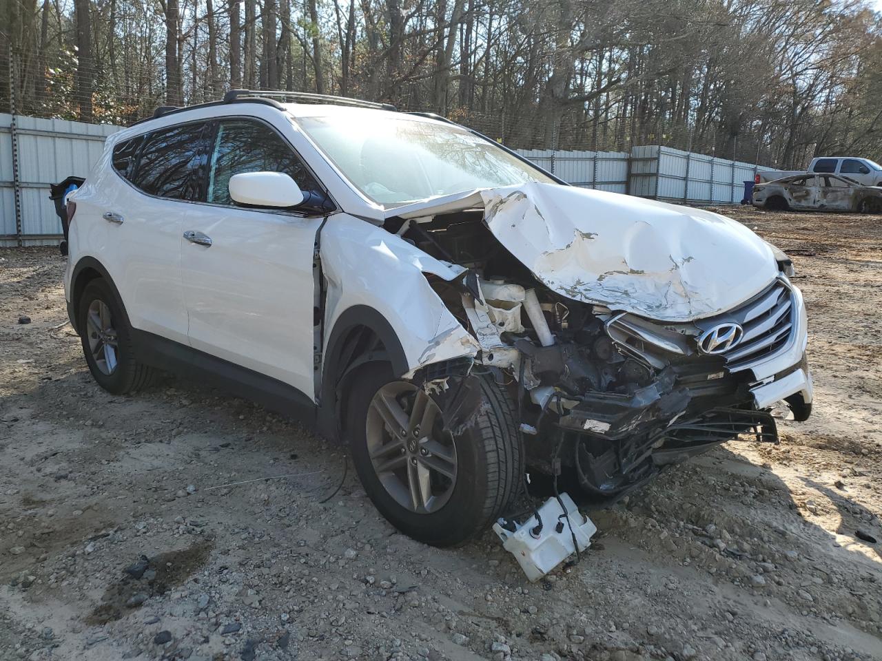 2017 Hyundai Santa Fe - Image 4