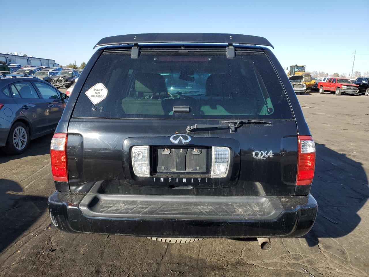 2001 Infiniti QX4 - Image 6