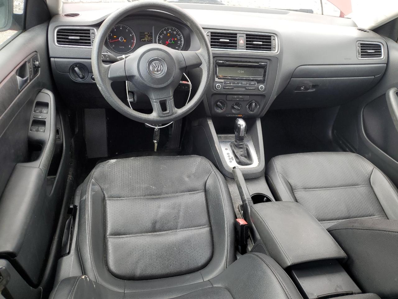 2014 Volkswagen Jetta - Image 8