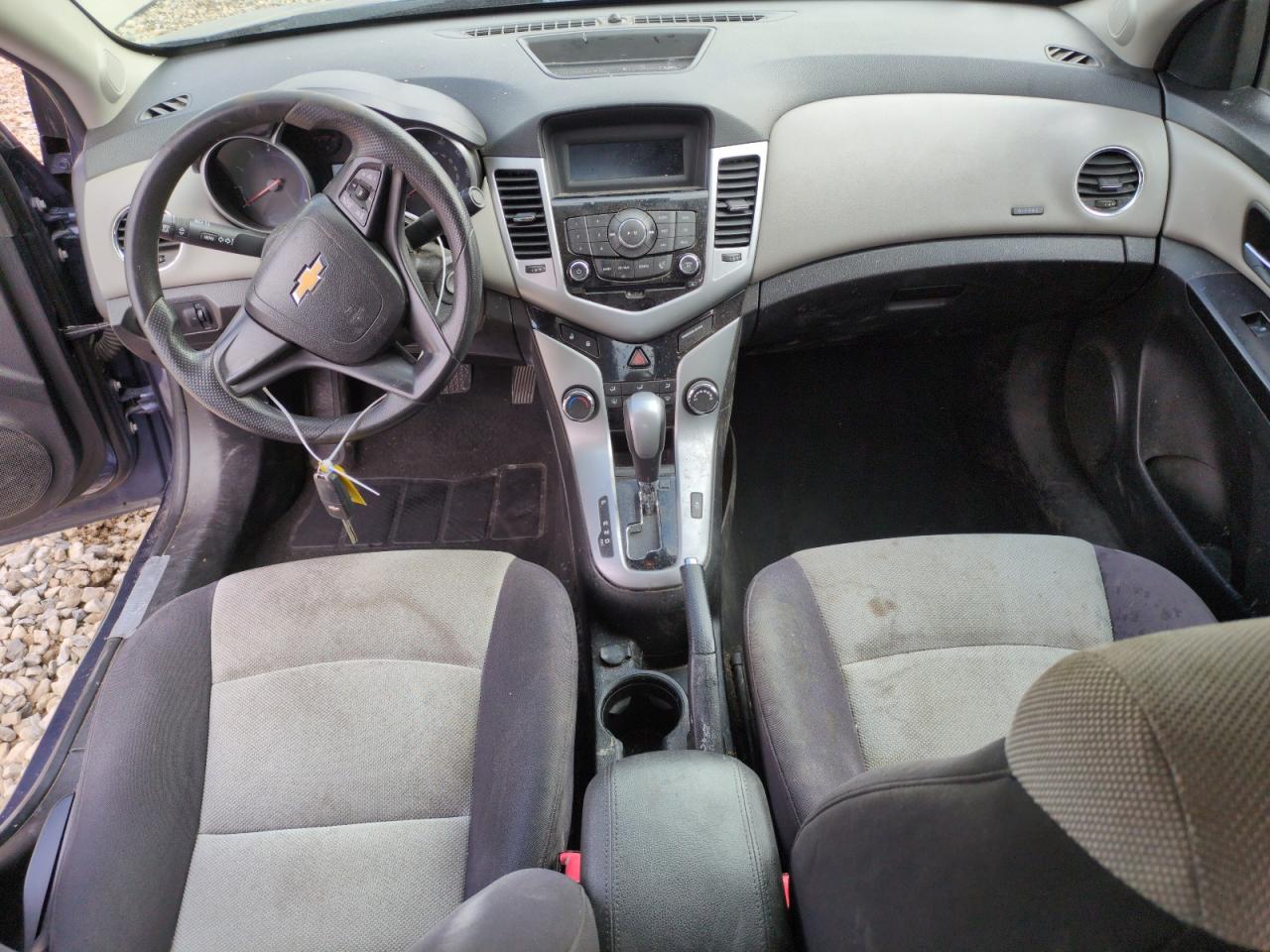 2014 Chevrolet Cruze - Image 8