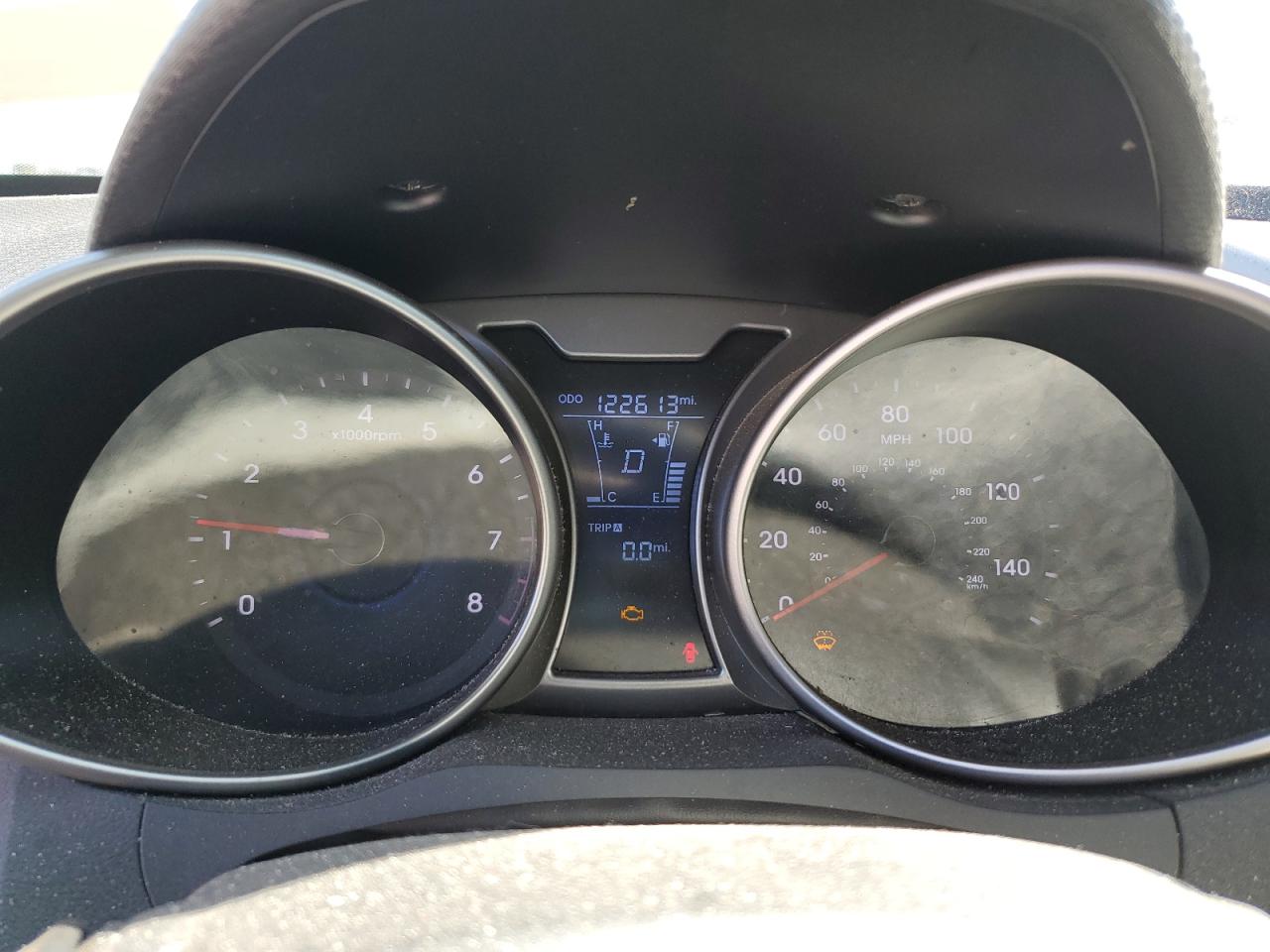 2016 Hyundai Veloster - Image 9