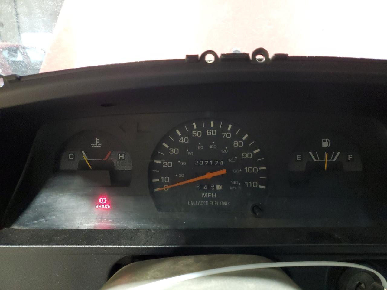 1994 Toyota Pickup - Image 9