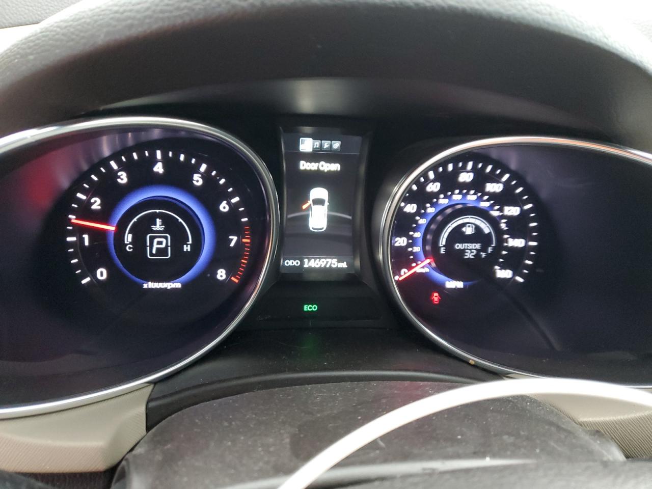 2013 Hyundai Santa Fe - Image 9
