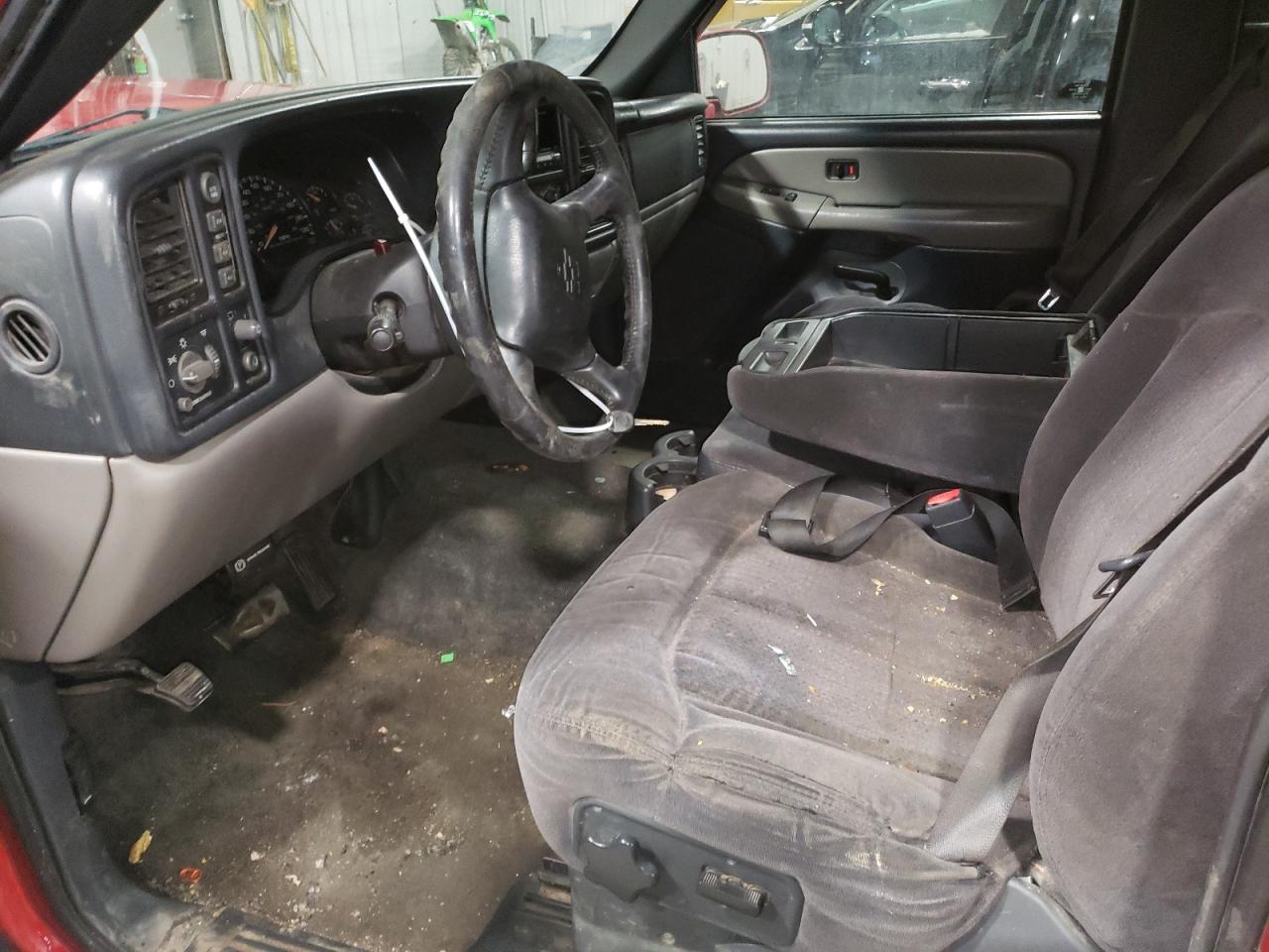 2002 Chevrolet Tahoe - Image 7