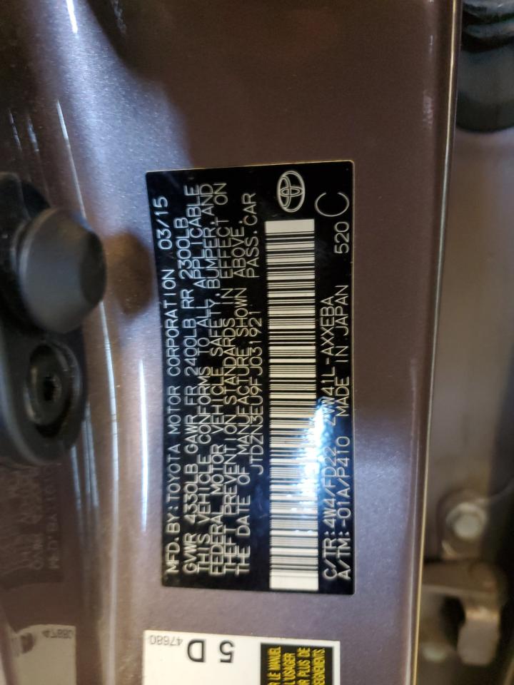 2015 Toyota Prius - Image 12