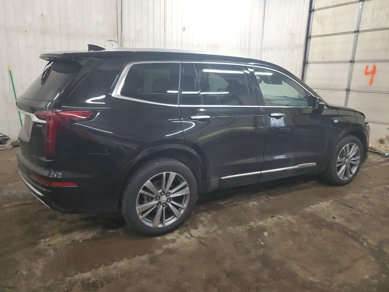 2020 Cadillac XT6 - Image 3