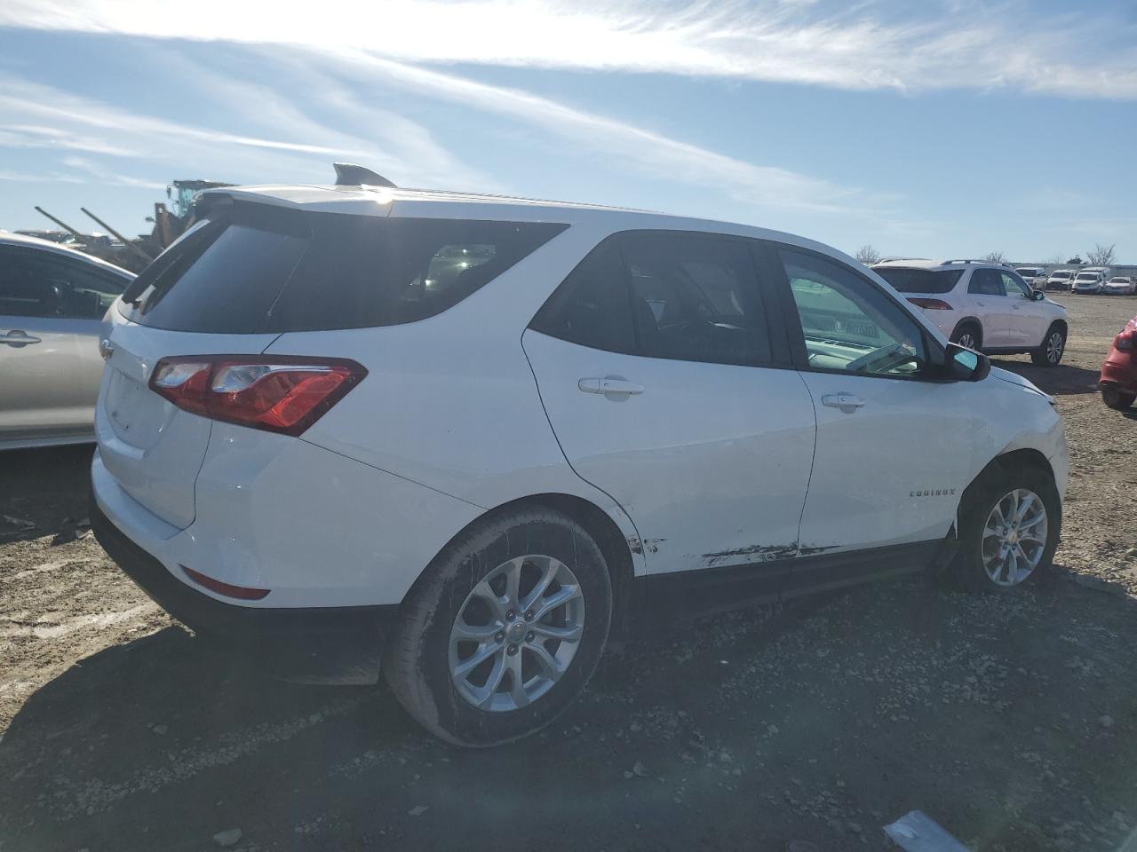 2019 Chevrolet Equinox - Image 3
