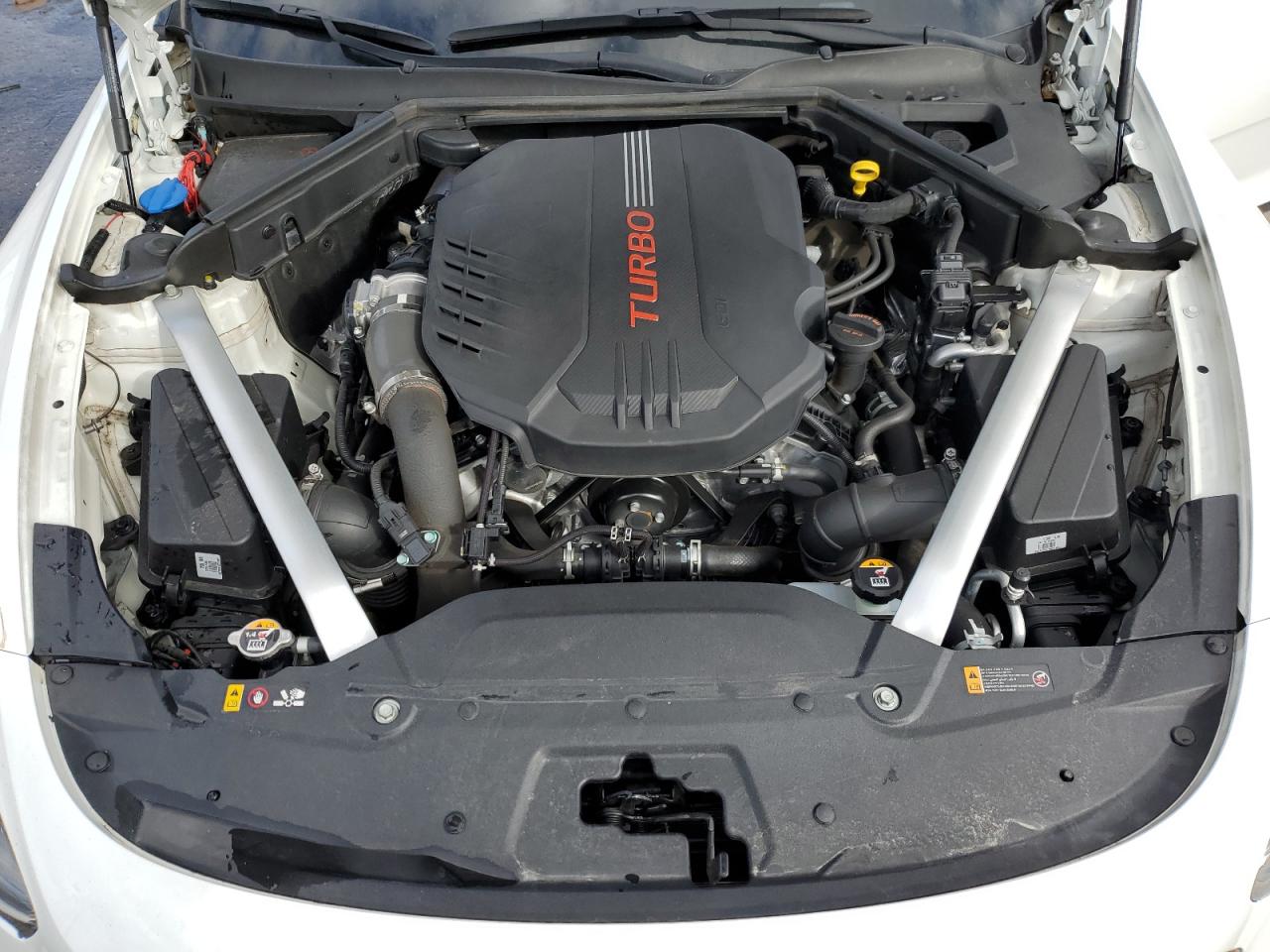 2022 Kia Stinger - Image 11
