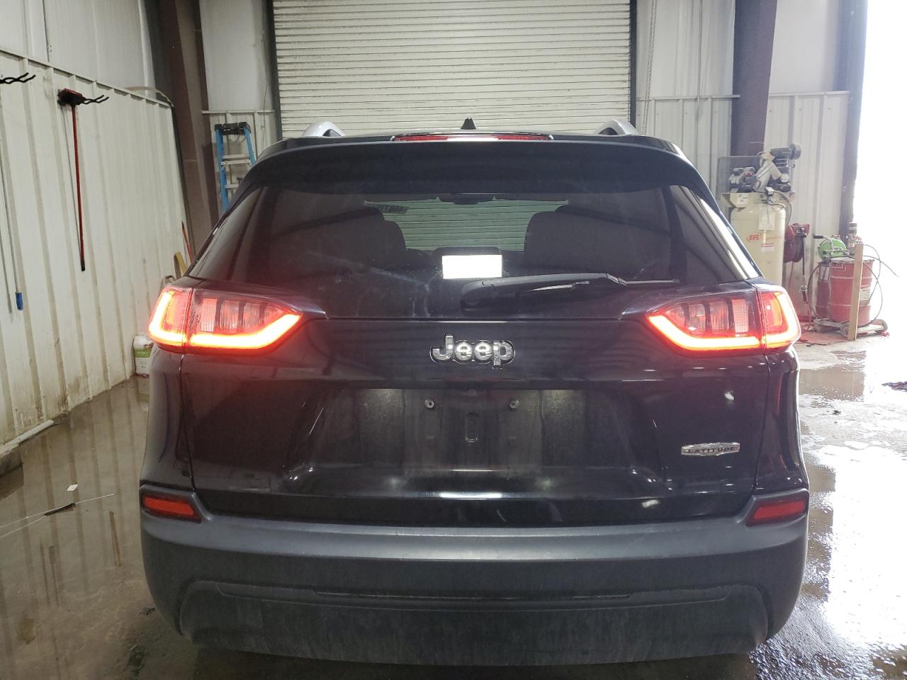 2019 Jeep Grand Cherokee - Image 6