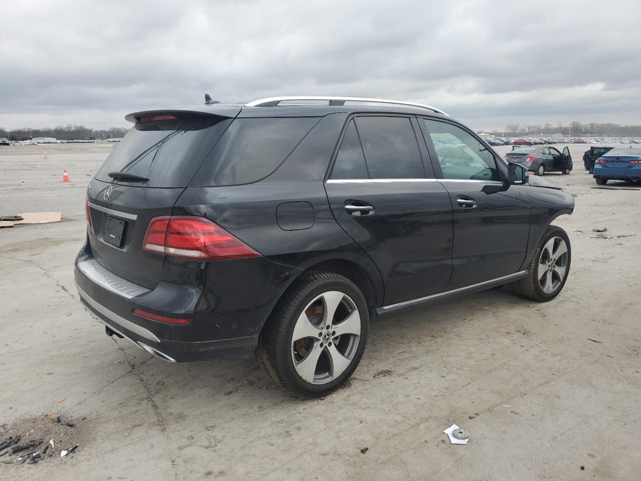 2017 Mercedes-Benz GLE - Image 3