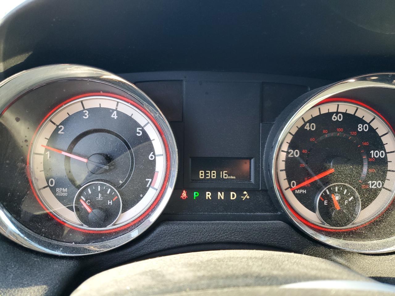 2016 Dodge Caravan - Image 9