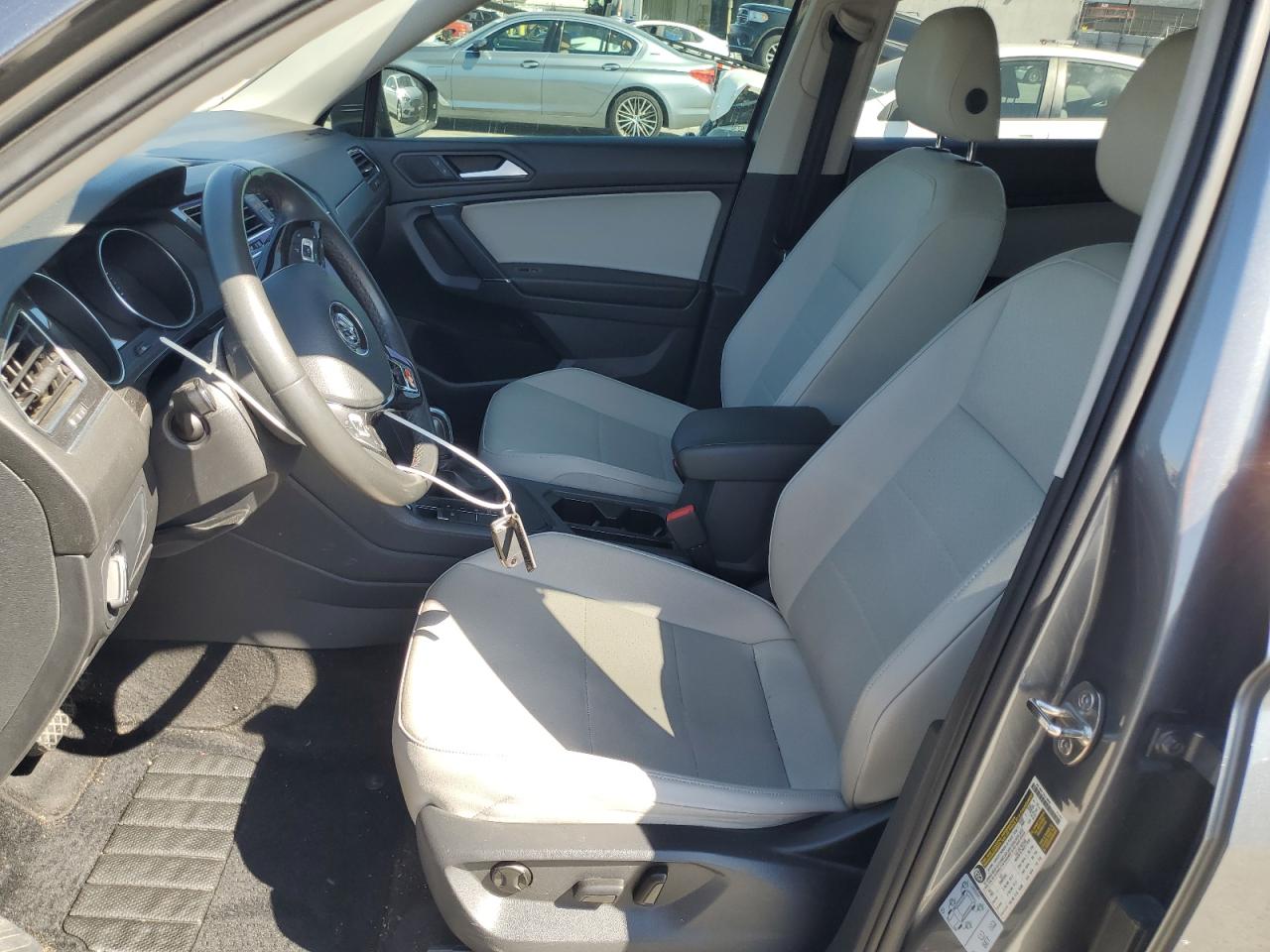 2020 Volkswagen Tiguan - Image 7
