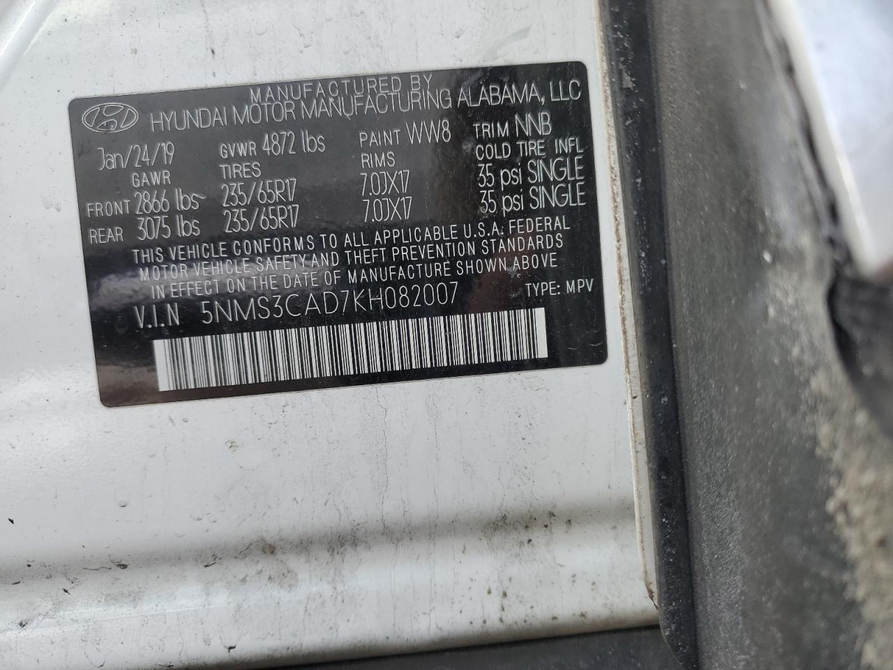 2019 Hyundai Santa Fe - Image 14