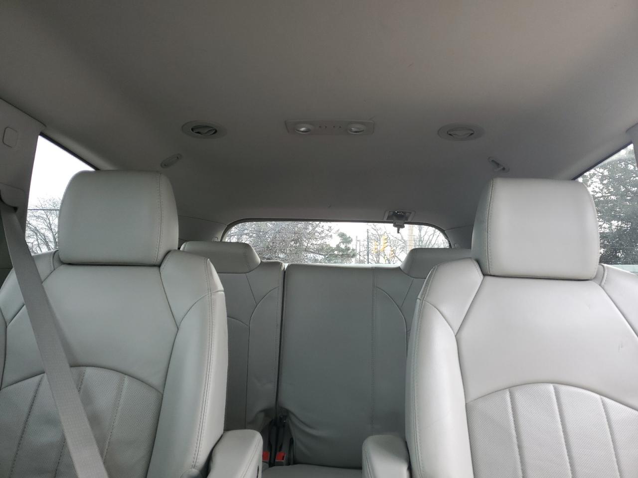 2015 Buick Enclave - Image 10