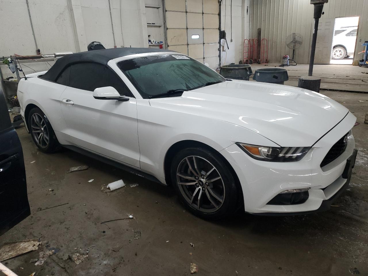 2015 Ford Mustang - Image 4