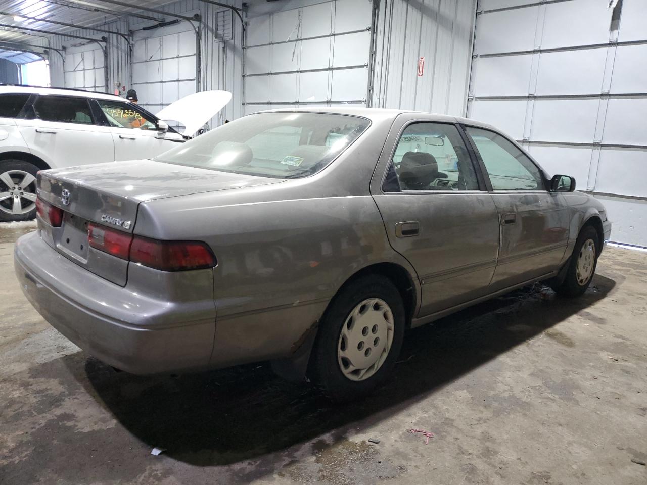 1999 Toyota Camry - Image 3