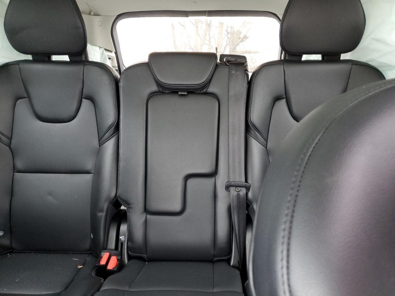 2021 Volvo XC90 - Image 10