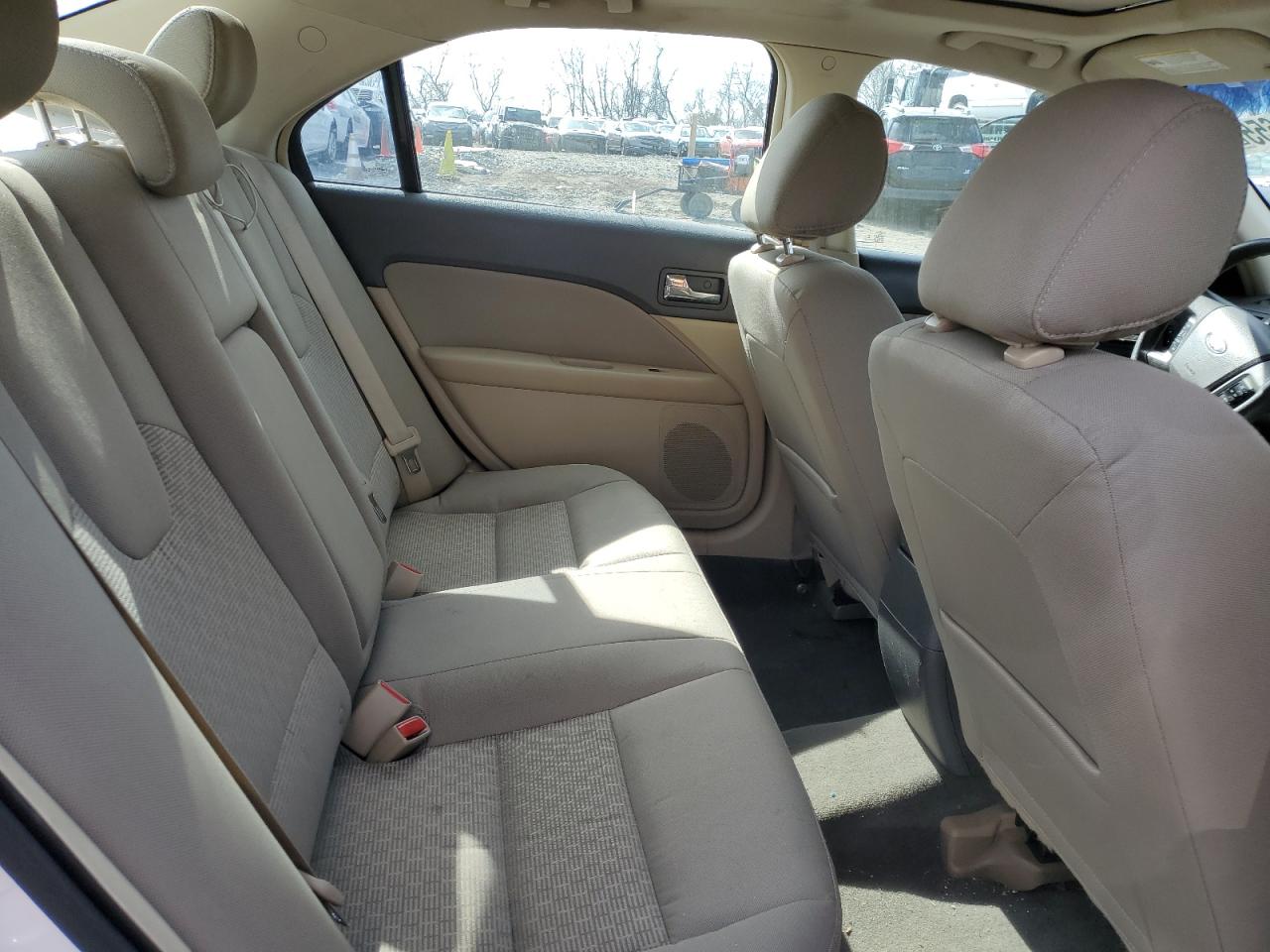 2012 Ford Fusion - Image 10