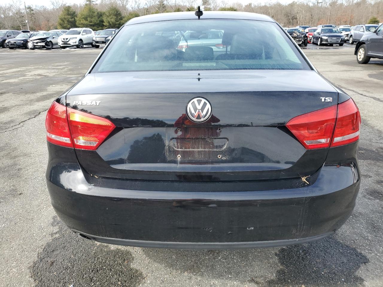 2014 Volkswagen Passat - Image 6