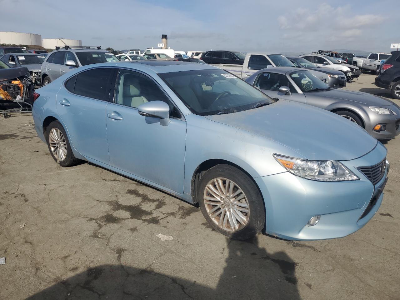 2013 Lexus ES - Image 4